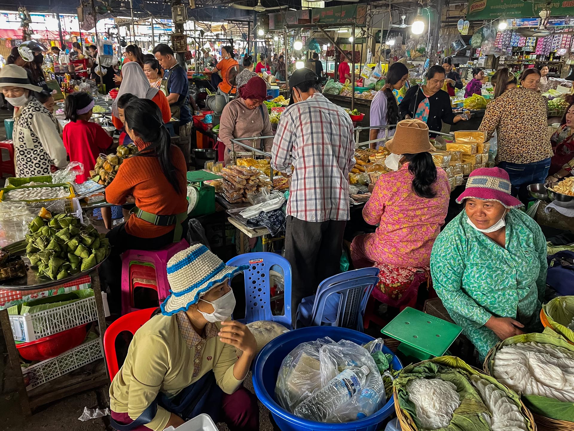 /fm/Files//Pictures/Ido Uploads/Asia/cambodia/All/Battambang - Local Market.jpg